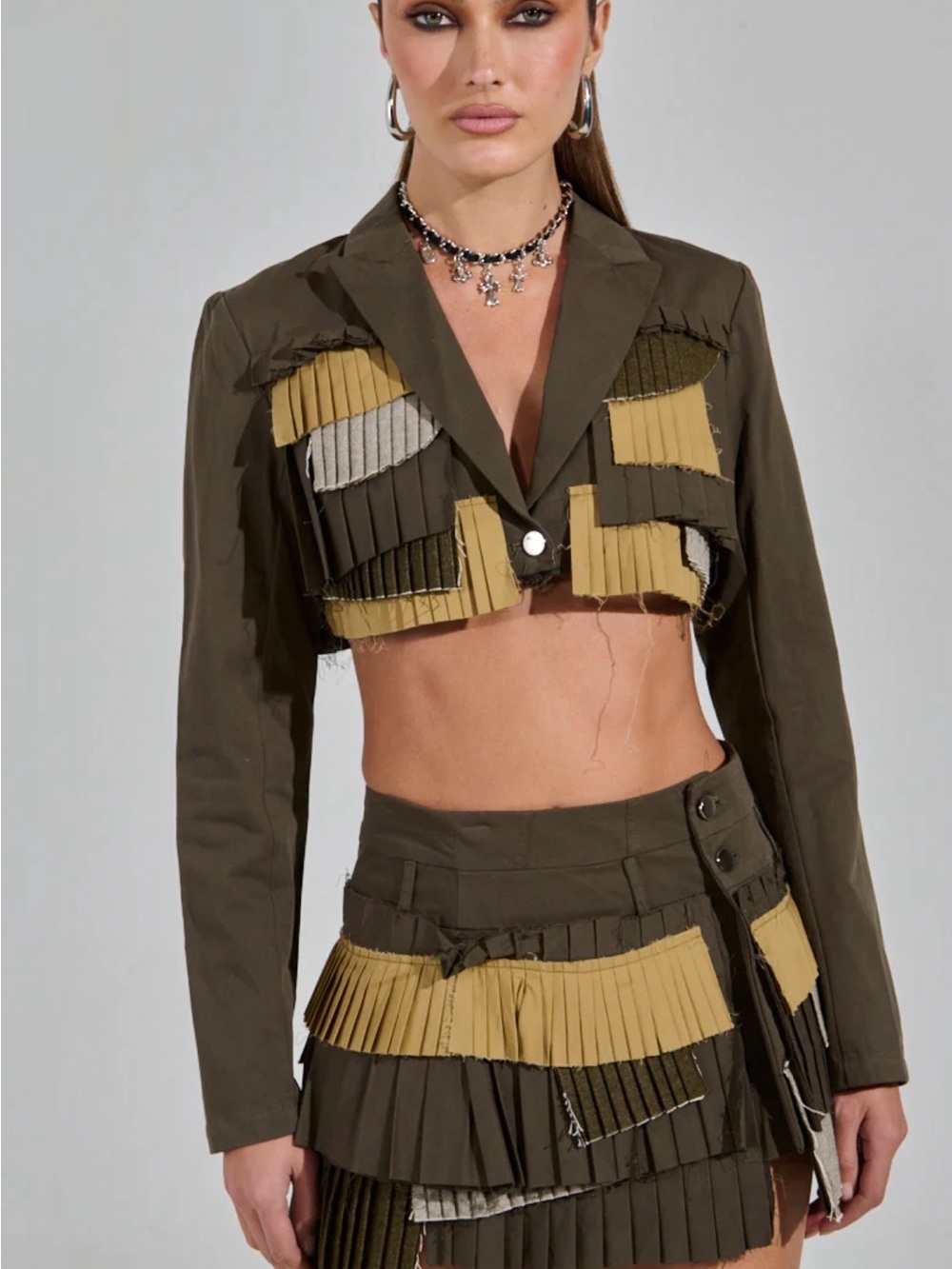 AKIRA Let Me Down Slowly Olive & Khaki Cropped Fringe Pleated Blazer - Picture 9 of 9